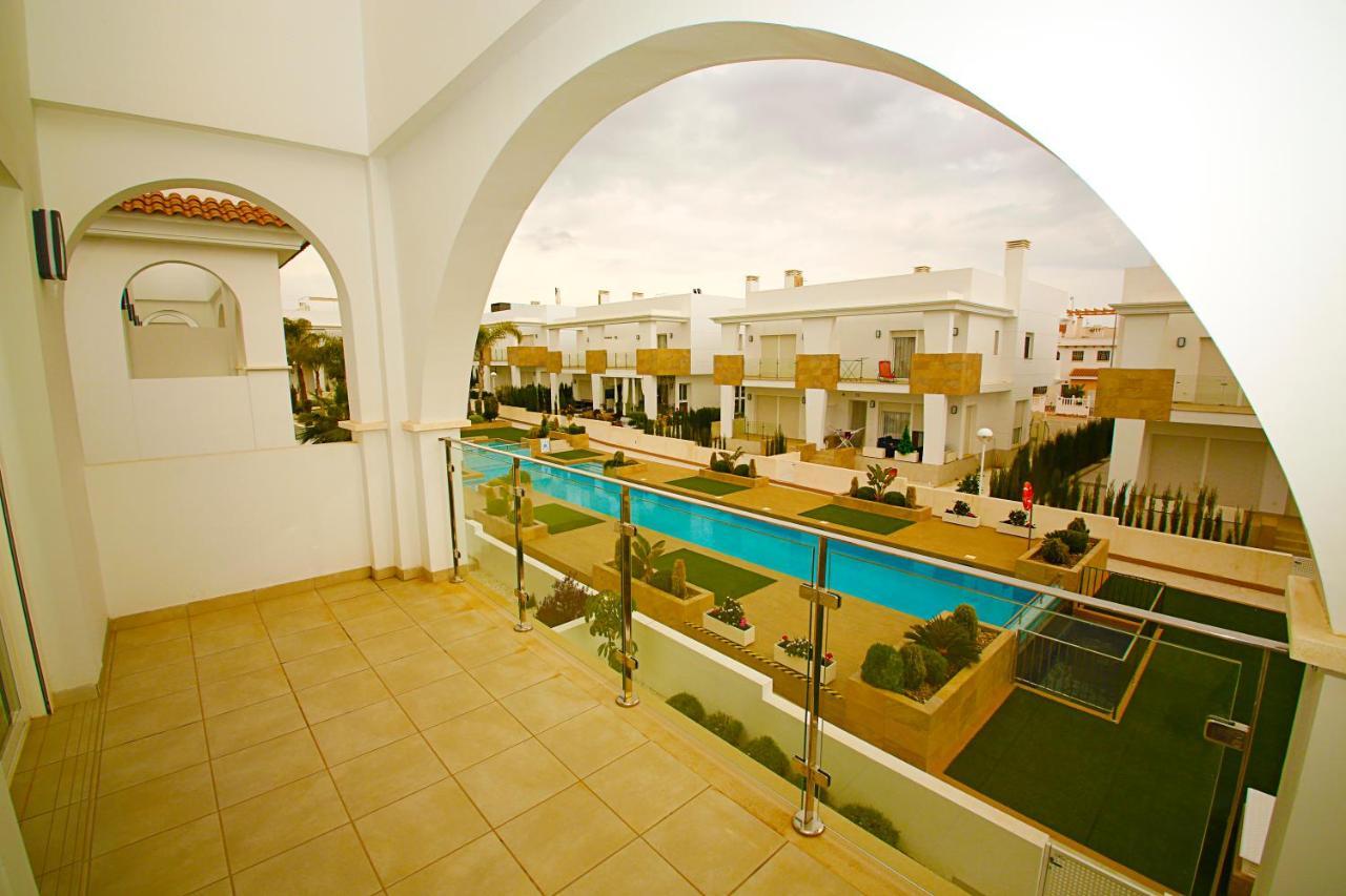 Luxury Bungalow Allegra 43 With Ac And Pool กิวดาด เกซาดา ภายนอก รูปภาพ